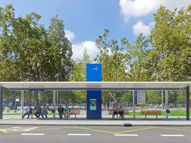 Bus stop shelter Aviles (in service)